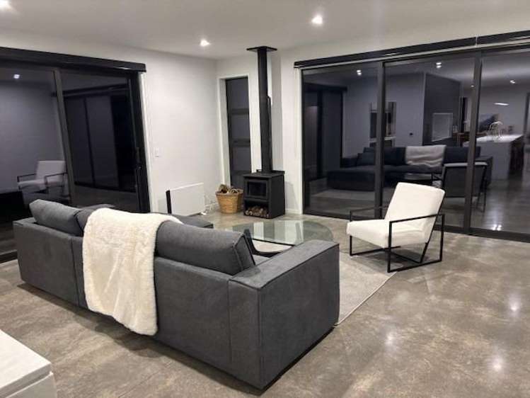 29 Washer Road Omata_12