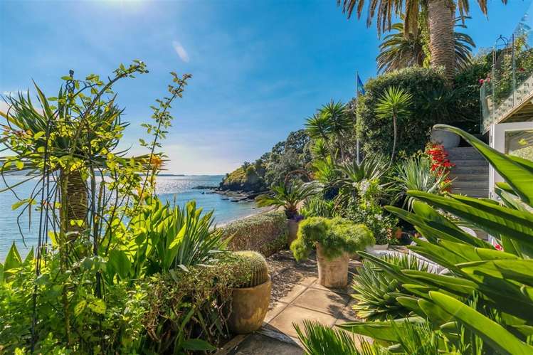 2/20 Macky Avenue Devonport_1