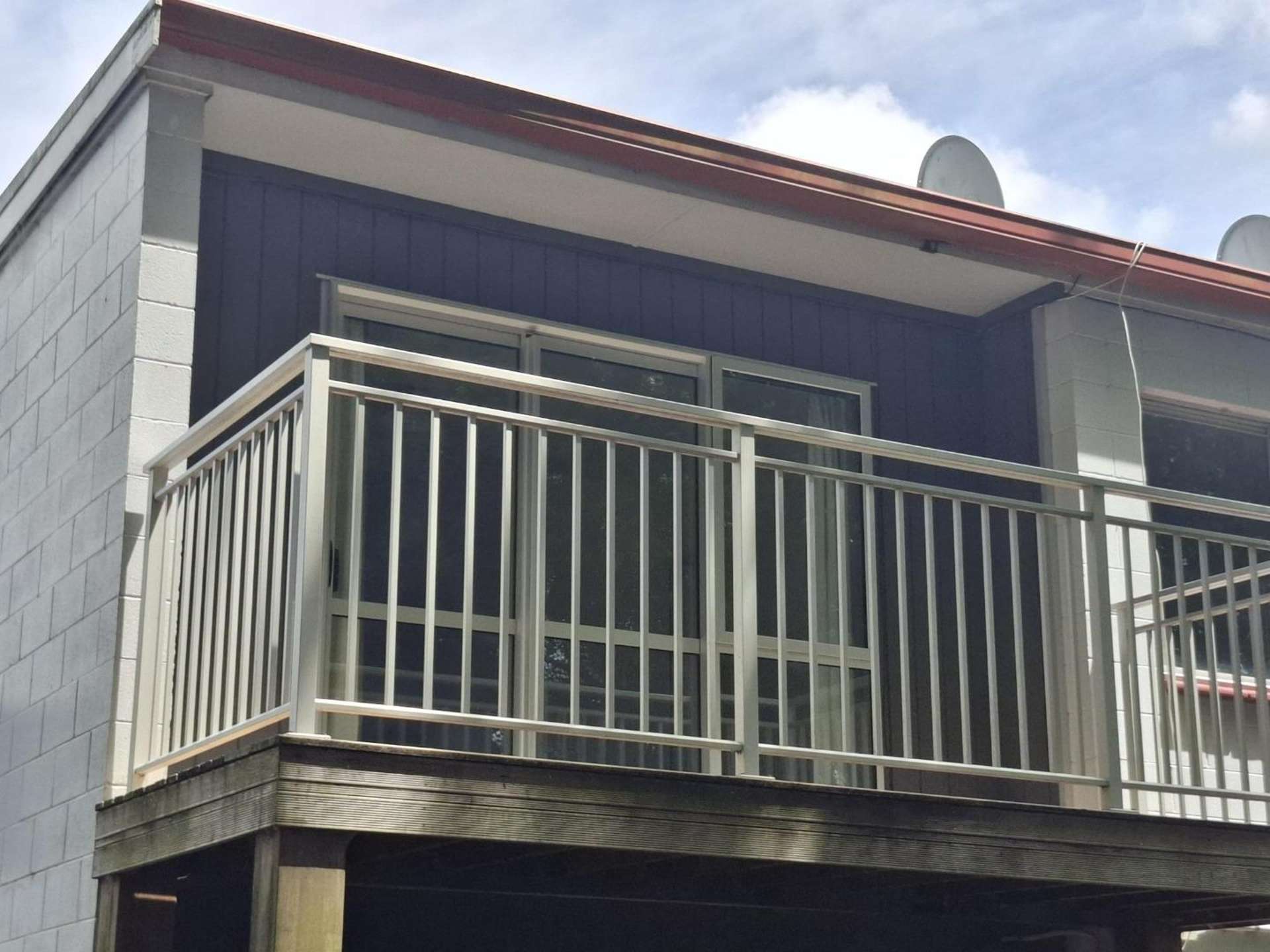 2/5 Kitchener Street 1055_0