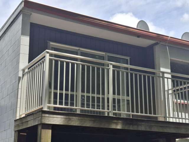 Two Bedroom Flat - Great Location