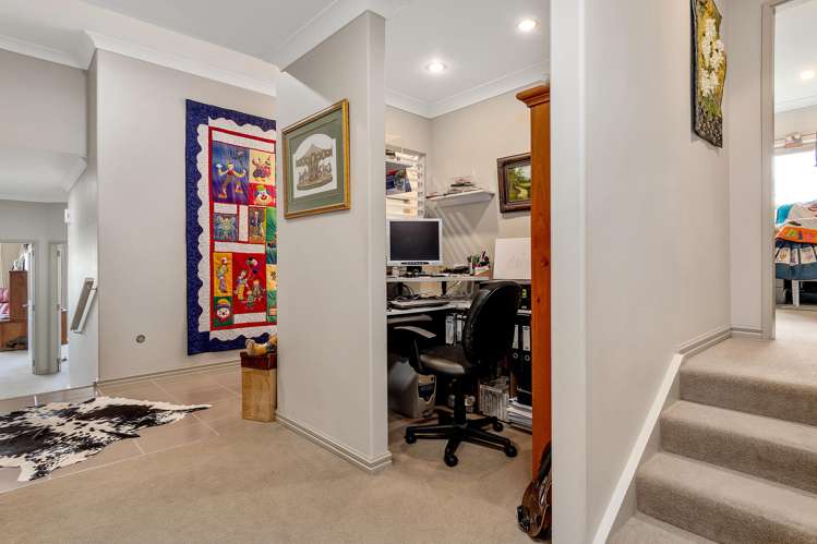 2 Crater Close Pyes Pa_10