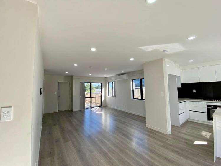 14 Kohuora Lane Papatoetoe_7