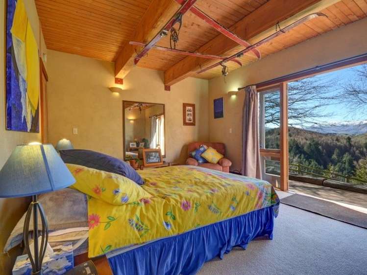 11 Arthurs Track Arthurs Point_18