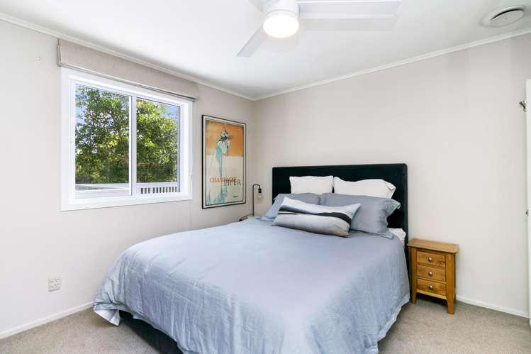 132 Attwood Road Paremoremo_12