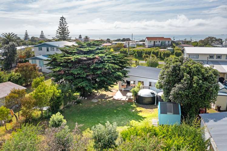 56 Pinedale Crescent Riversdale Beach_13