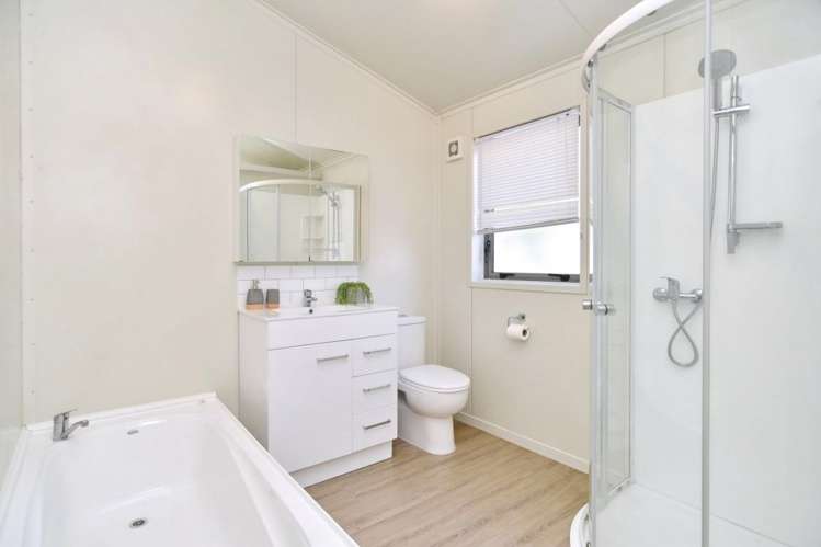 3 Kingsbridge Drive Burwood_13