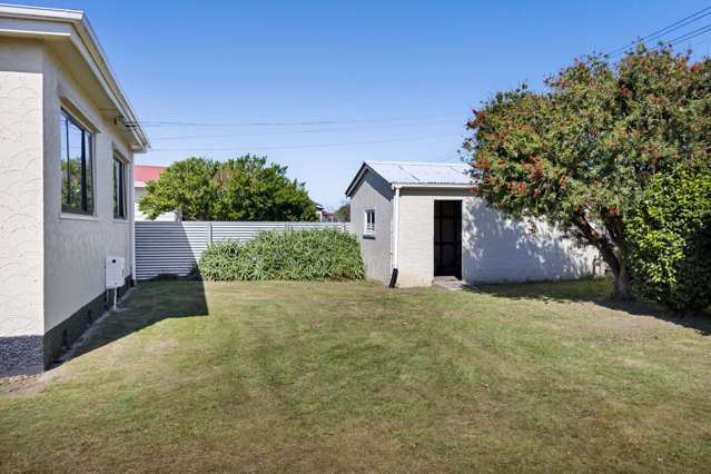 64 Egmont Street Hawera_4
