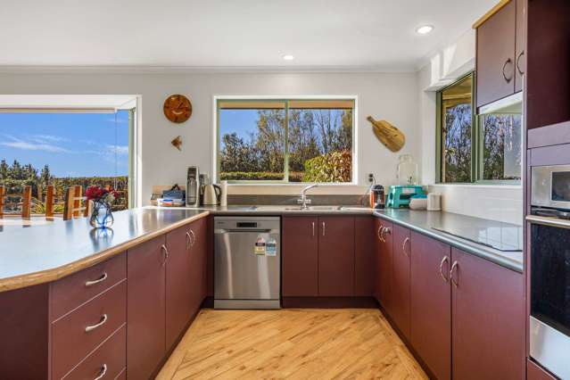 86 Totara View Road Wakefield_2