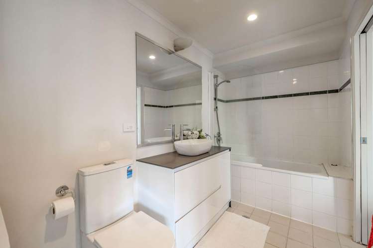 6G/1 Emily Place City Centre_7