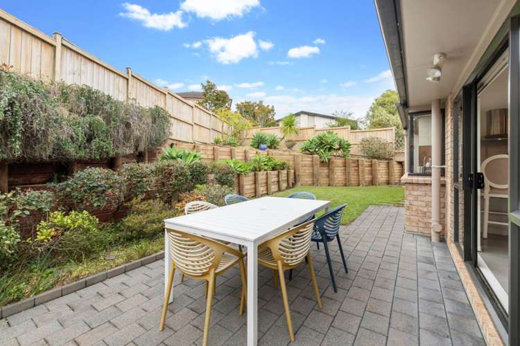 18 Valderama Drive Flat Bush_21