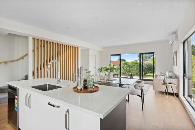 4 & 5/21 Erima Avenue_2