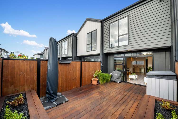 31 Treloar Crescent Hobsonville_10