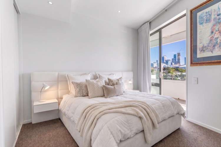 305/88 The Strand Parnell_13