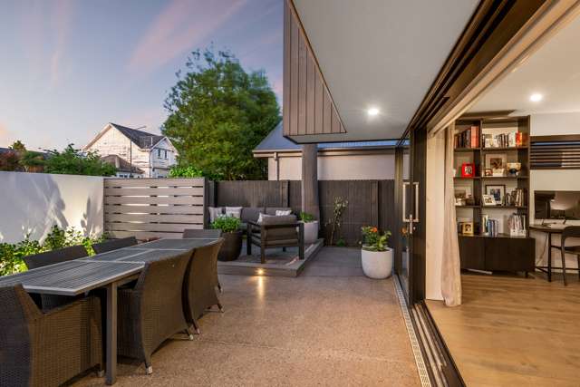 42 Merivale Lane Merivale_2