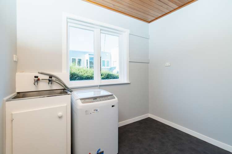 4 Waldron Crescent Green Island_10