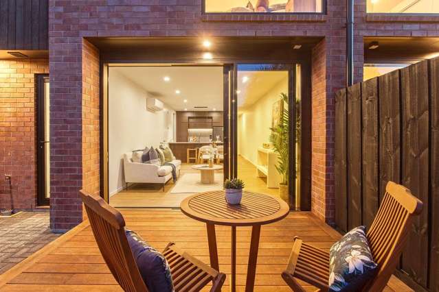 2/50B Murray Place Merivale_1