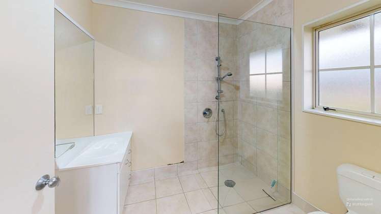 123 Pacific Drive Fitzherbert_12