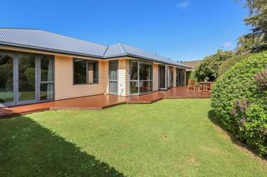 4 Mt Isobel Place_1