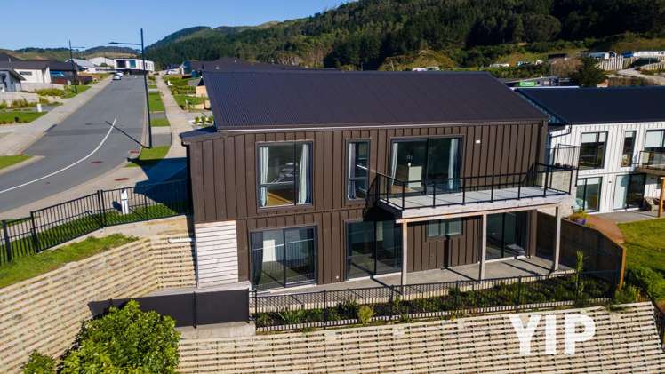 36 Hokioi Drive Kenepuru_13