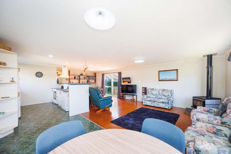 24 Te Kiri Street Himatangi Beach_1