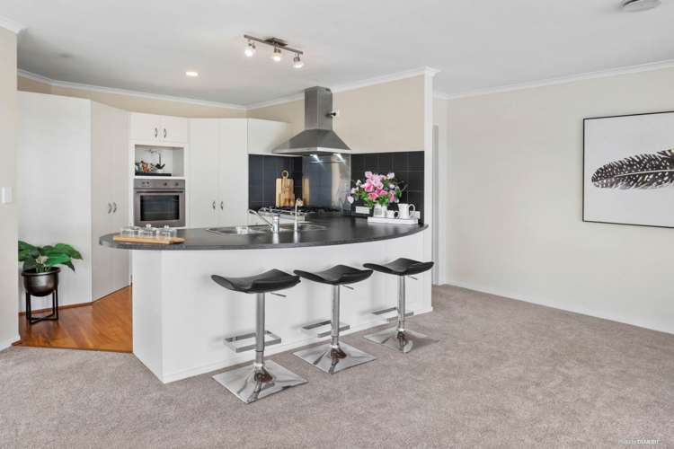 292 Hill Road The Gardens_16