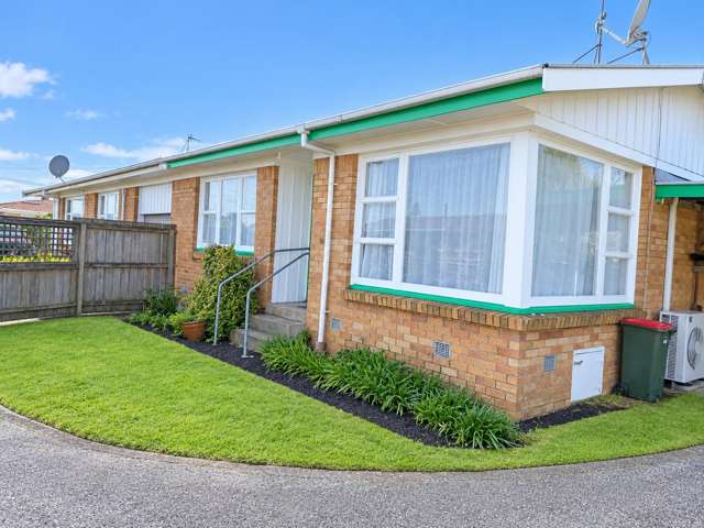 21a Cricket Place
