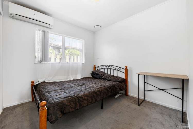 75 Charntay Avenue Clover Park_10