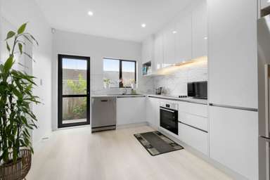 7/66 Clayburn Road_1