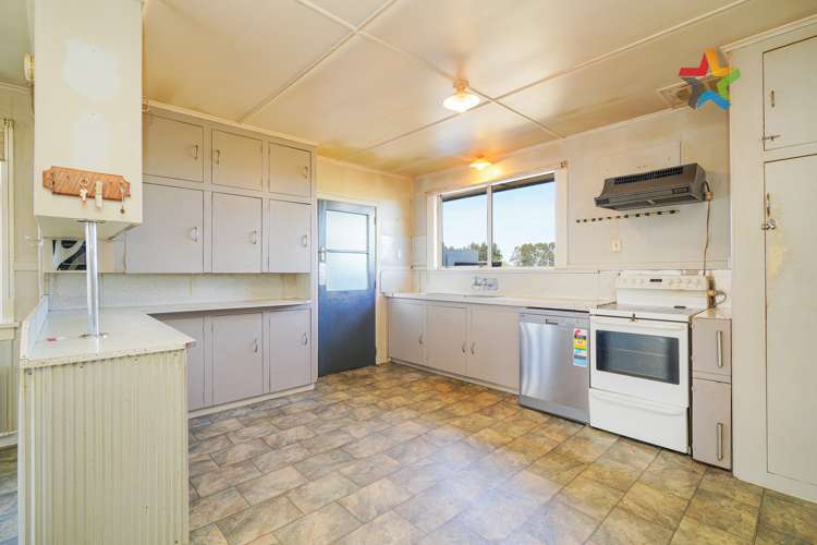 37 Papatotara Road Tuatapere_6