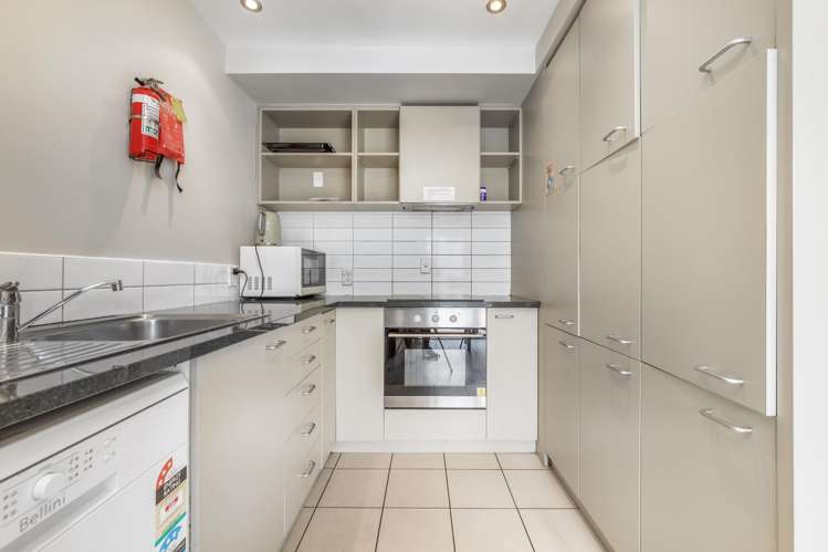 18/31 Poulson Street Addington_4