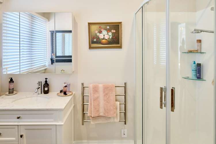 68 Cheviot Road, Lowry Bay Eastbourne_20