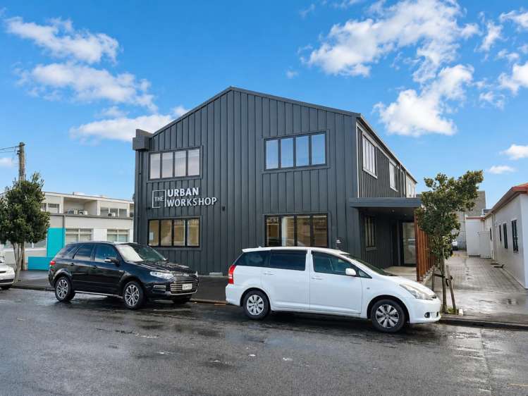 208 Warren Street North_0