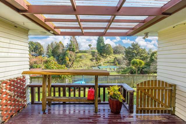 Family Living in Rangaroa