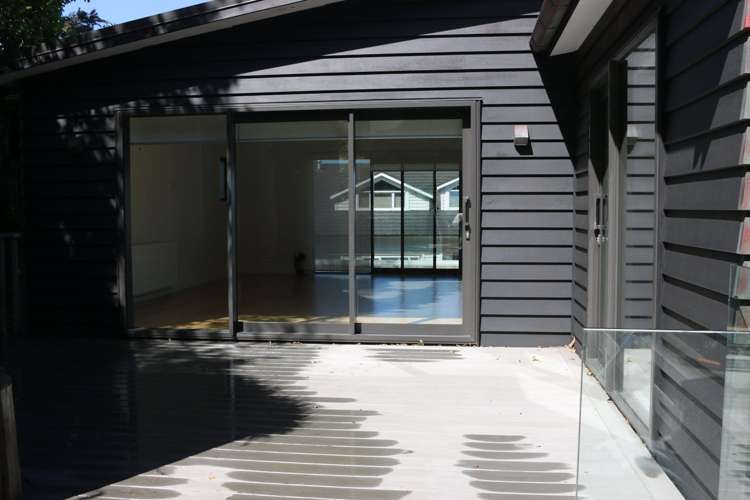 9 Sargeson Way Kaiwharawhara_6