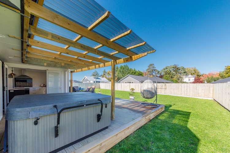 5 Mahi Grove Feilding_20