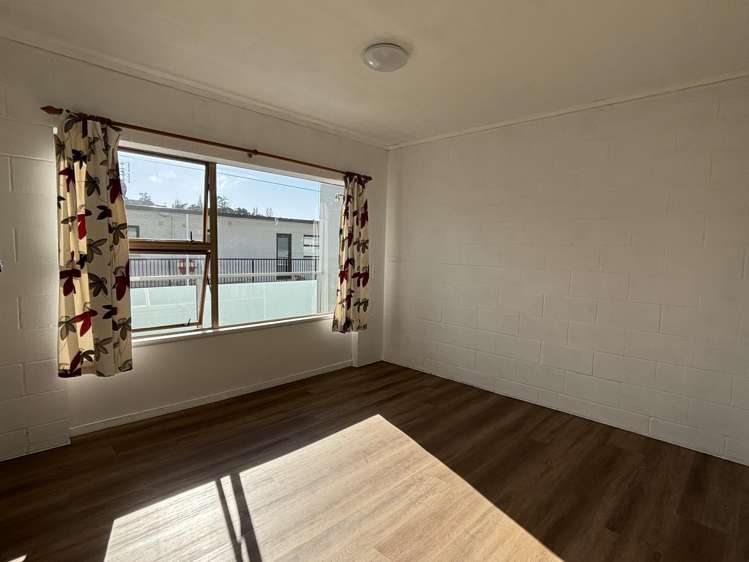 9/762 Beach Rd Browns Bay_6