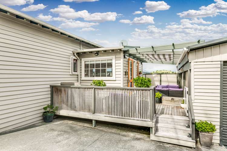 45 Lake Road Devonport_35