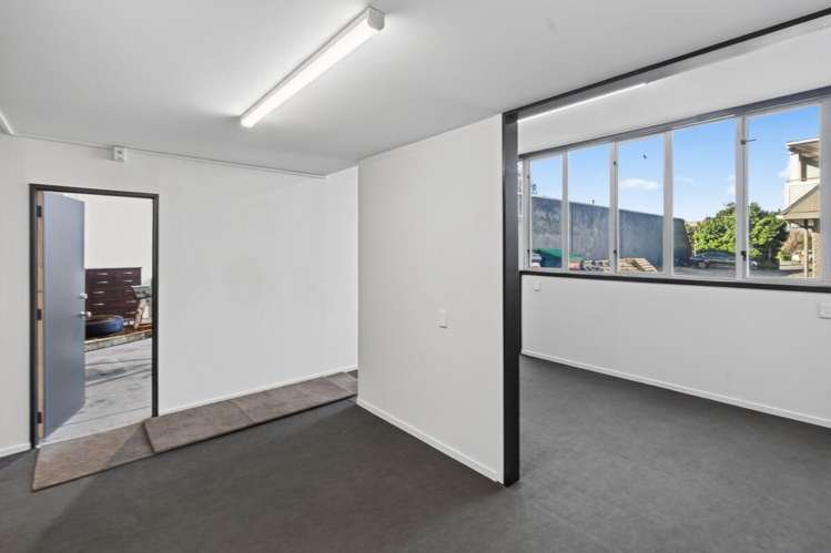 11 Holt Place Burnside_21