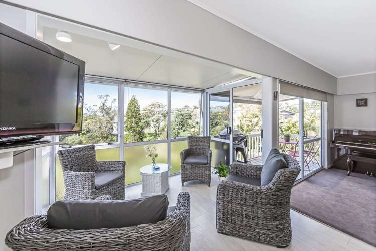 12 Mayfair Crescent Mairangi Bay_11