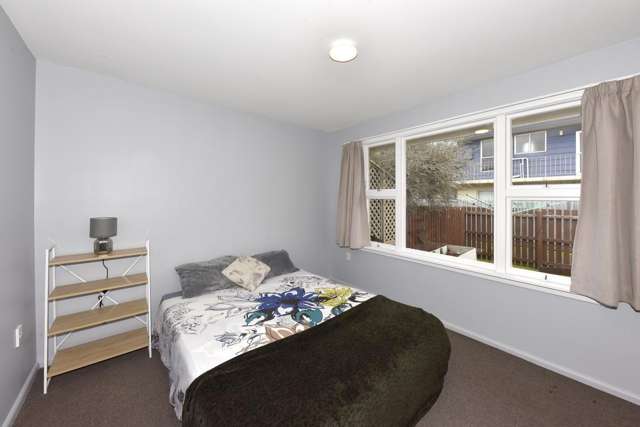 Charming 2-Bedroom Unit in Lively Sydenham