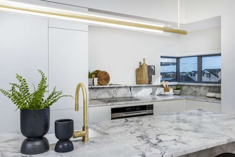 249 Hurstmere Road Takapuna_5