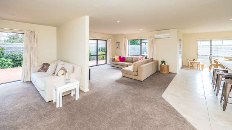 6 Saint Johns Heights Otamatea_6