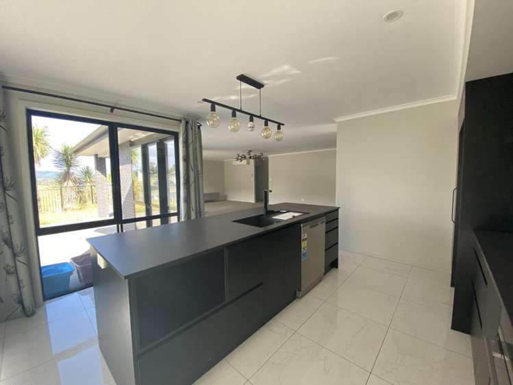 1 Pukepuke Place, Kotata Heights Morningside_5