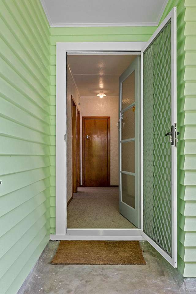 117H Seaview Road Westown_4