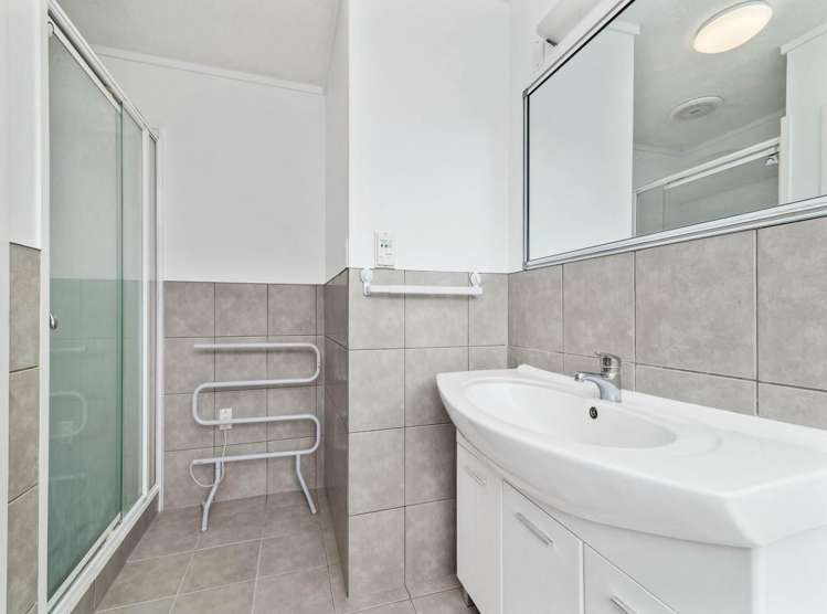 12 Westminster Drive Owhata_4