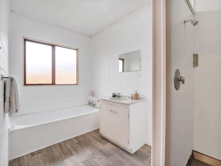 2/32 Domain Street Waiuku_7