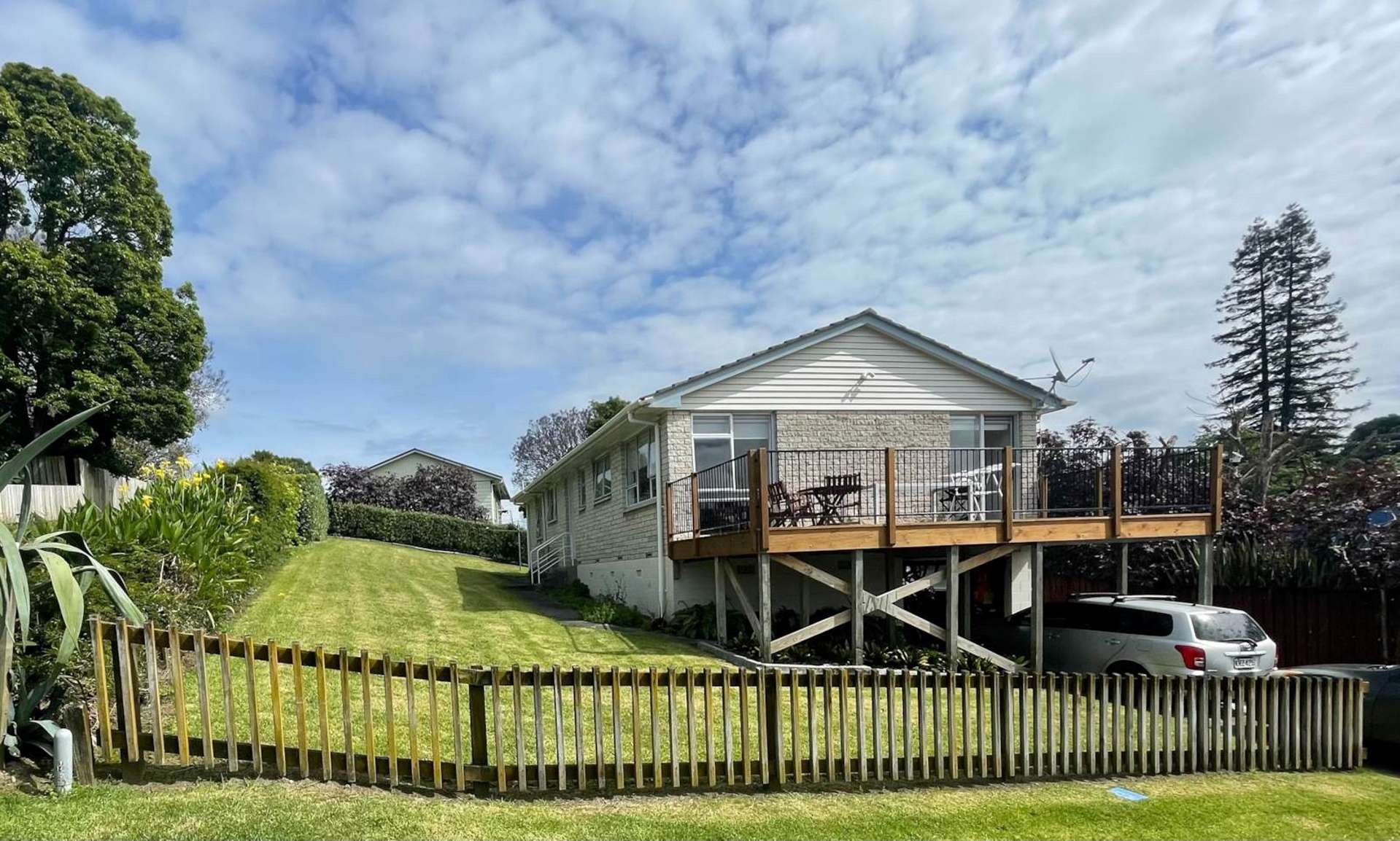 1 Corinna Street Welcome Bay_0