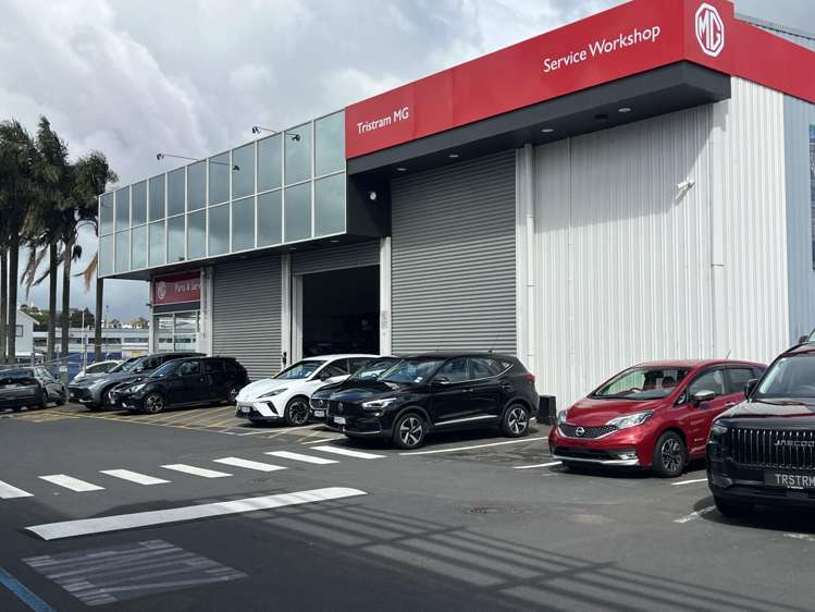 7-11 Hillside Road_0