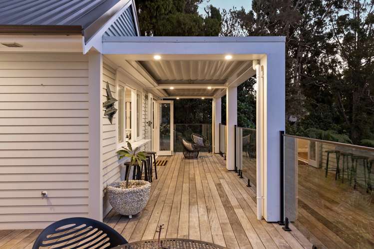 97 Scenic Drive Titirangi_10