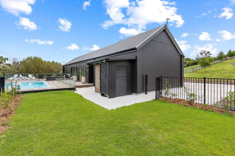 30 Hull Road Waitoki_1